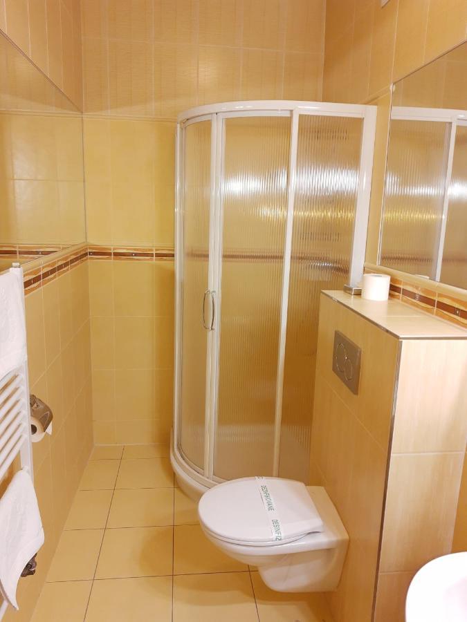 Hotel Air Holic Экстерьер фото